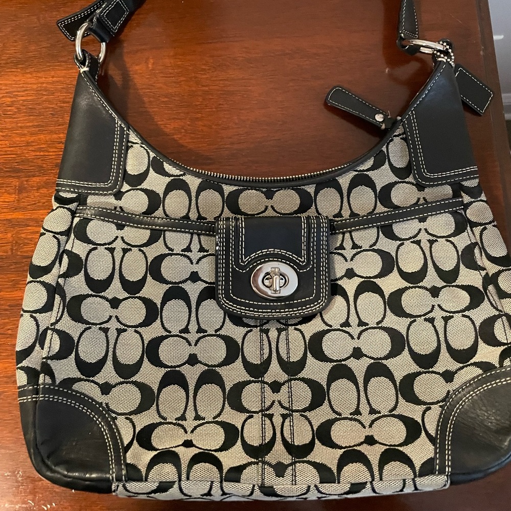 Coach Signature Shoulder Bag